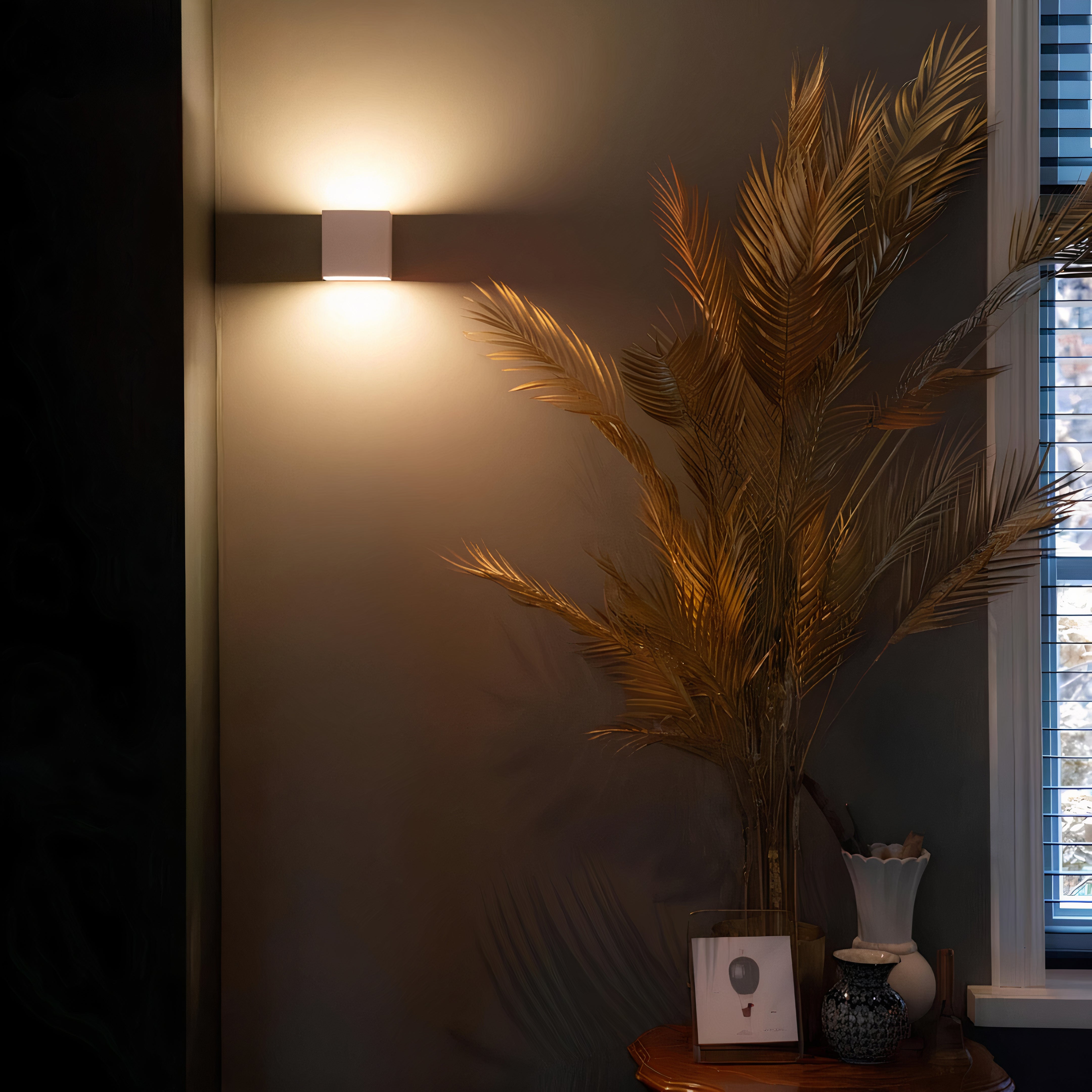 Wireless square wall lamp