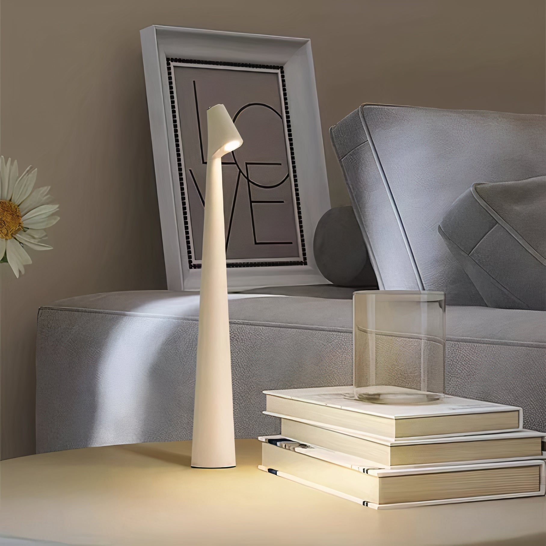 Minimalist Beam Lamp