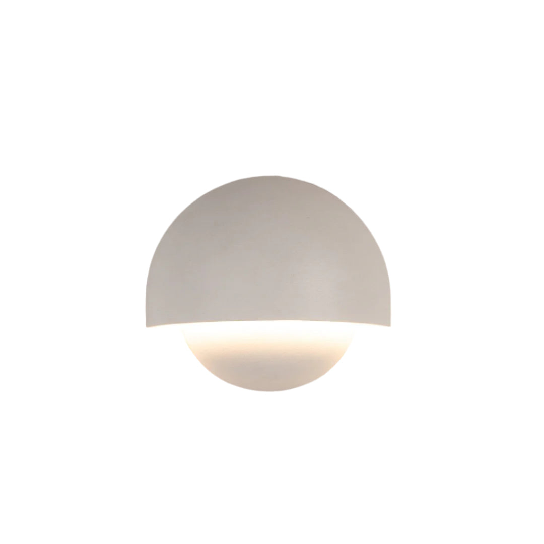 Luxurious Garden Wall Light