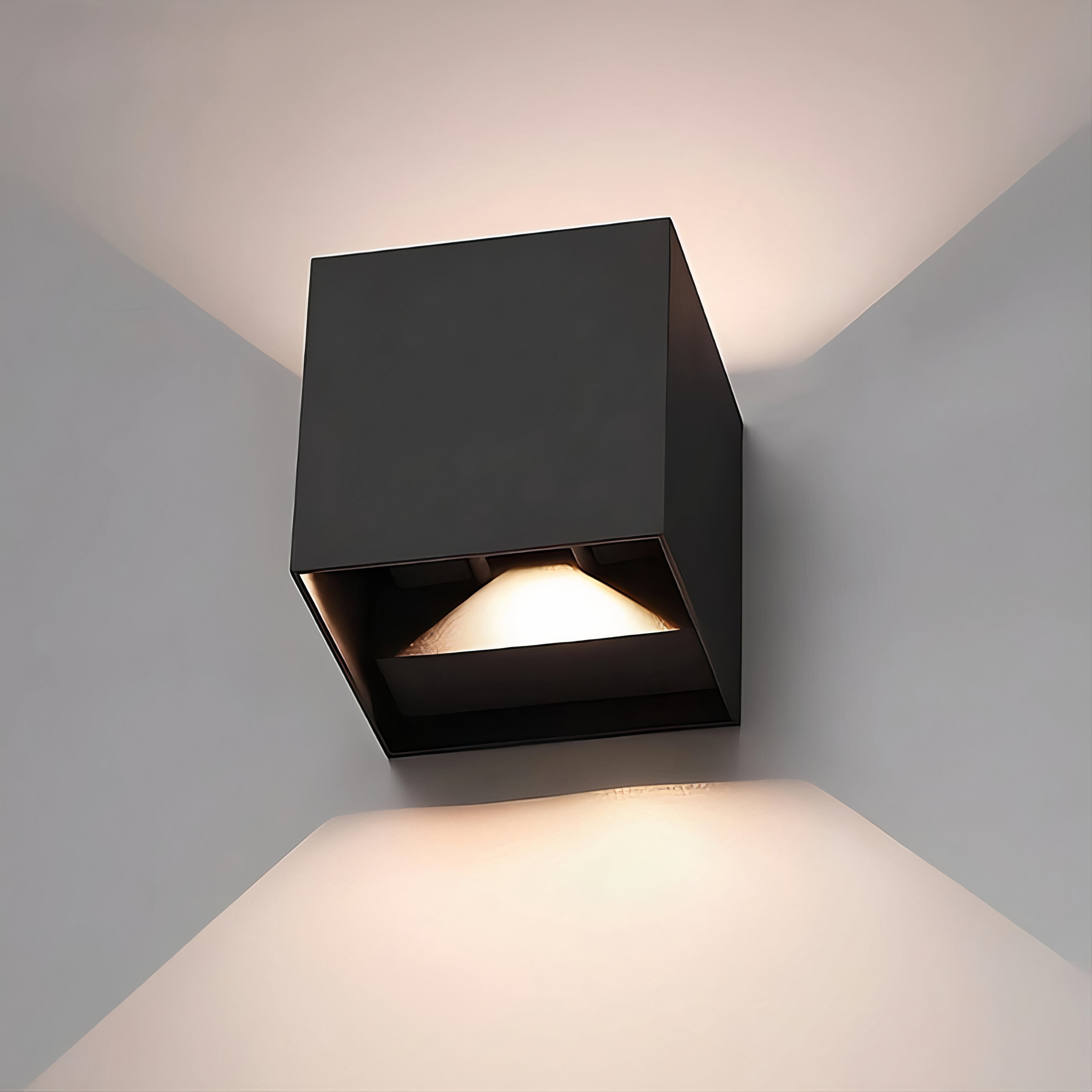 Moderne quadratische Wandleuchte