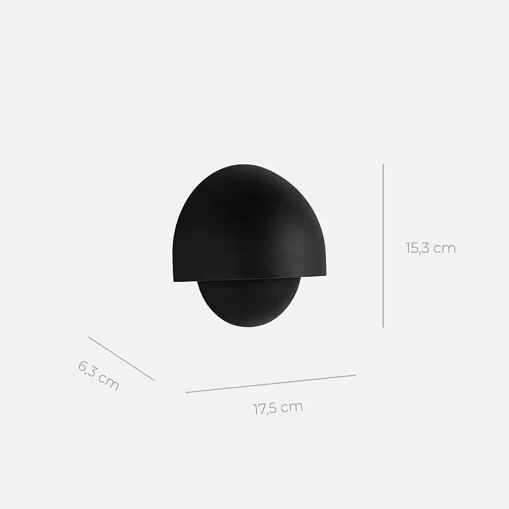 Luxurious Garden Wall Light