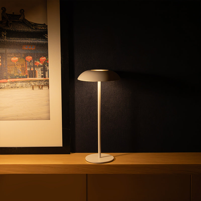Elegant Iron Table Lamp
