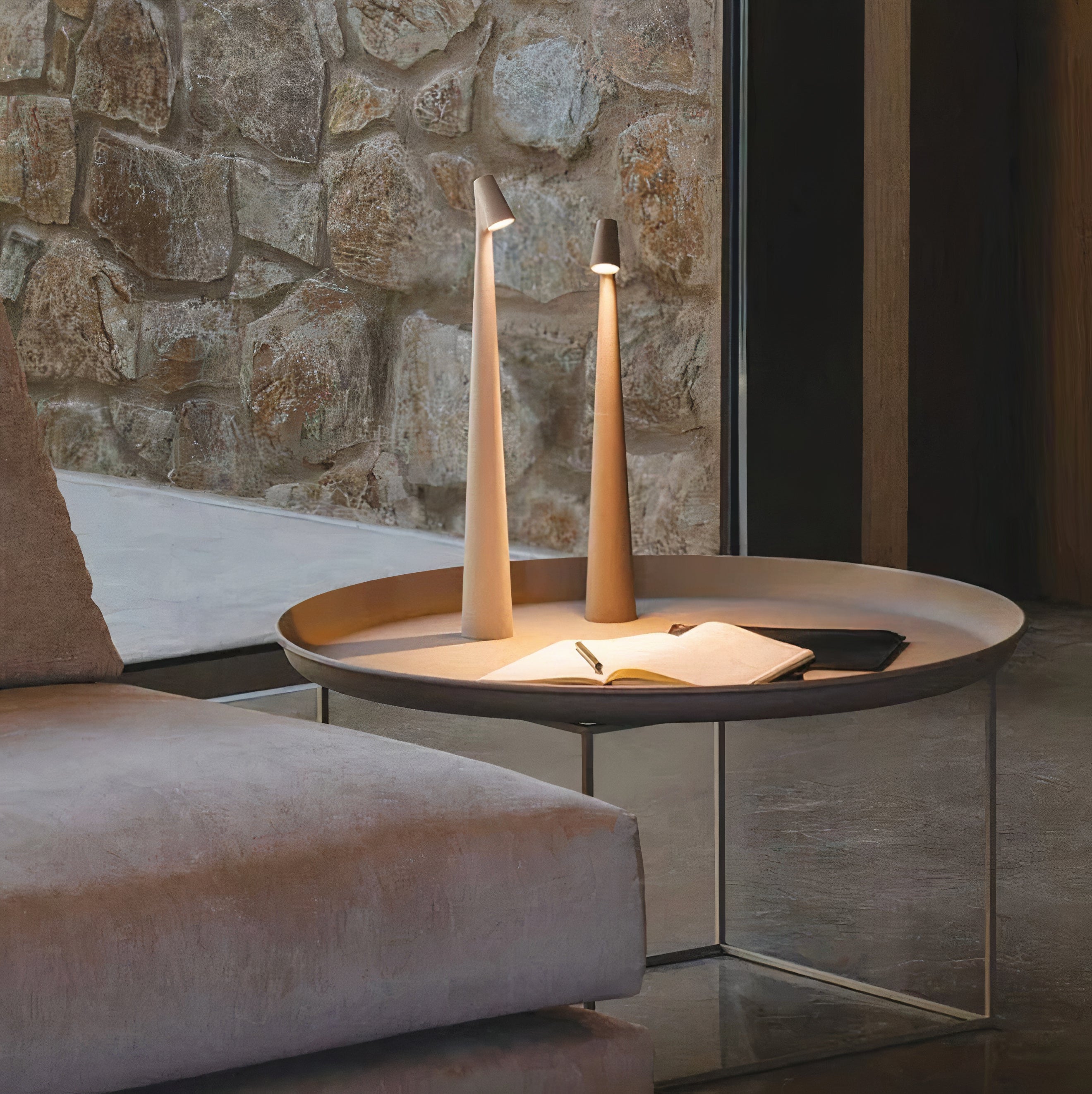 Minimalist Beam Lamp